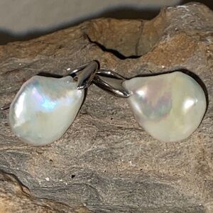 Vintage HONORA 925 Silver Freshwater Baroque Coin Pearl Drop Earrings